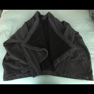 Lululemon “It Makes Two” wrap